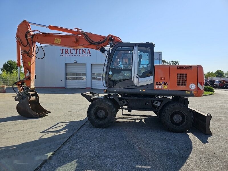 Hitachi ZX190W-3 - Колёсный экскаватор: фото 1 Hitachi ZX190W-3 - Колёсный экскаватор: фото 1
