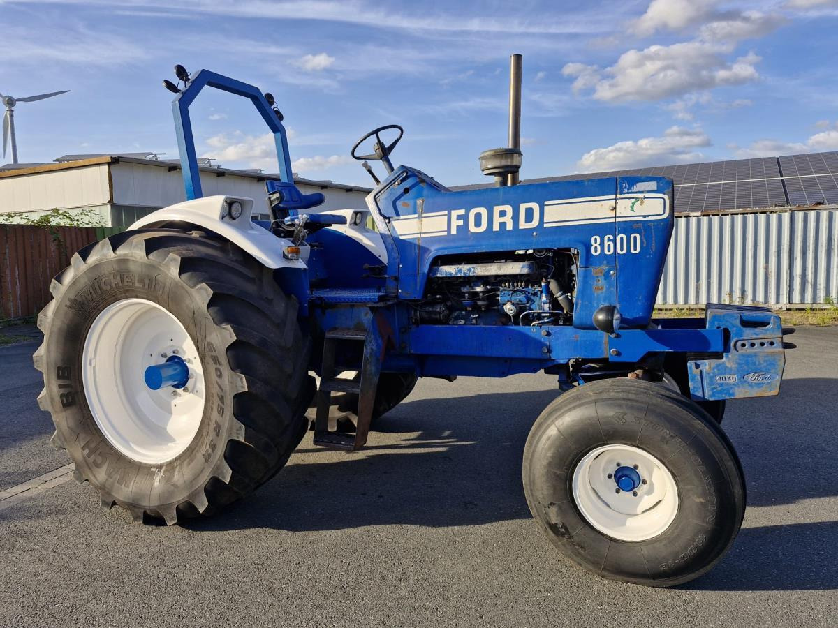 Ford 8600 - Трактор: фото 1 Ford 8600 - Трактор: фото 1