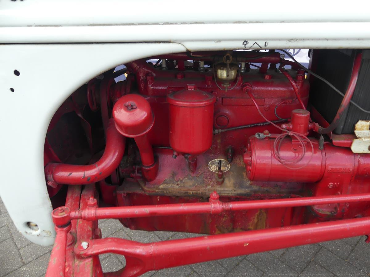 Трактор Ford 8N, Dearborn: фото 38