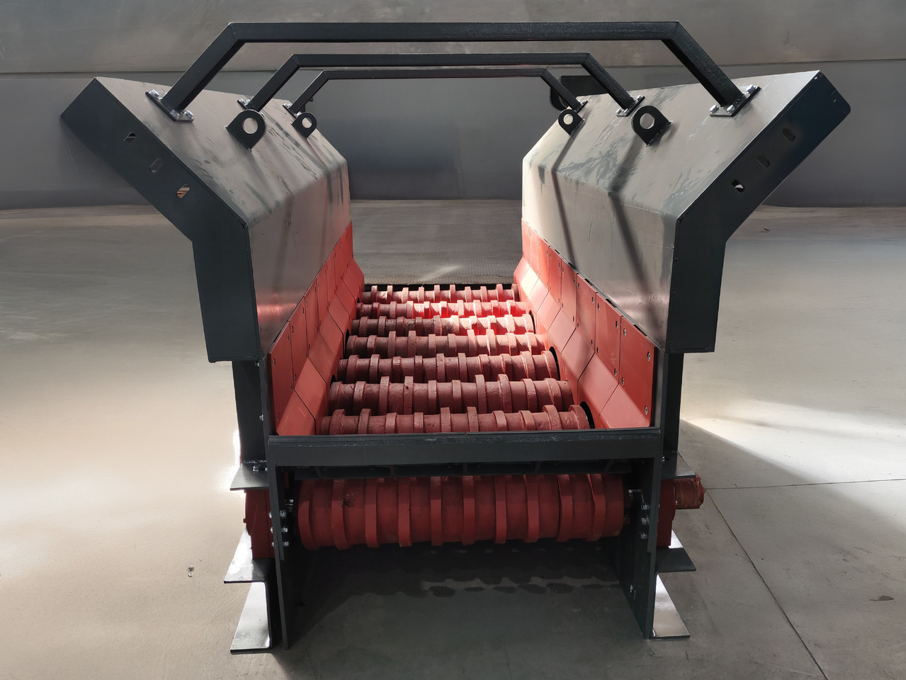 CONSTMACH High-Performance Wobbler Feeder for Continuous Material Flow | Industrial-Grade Feeder System - Горнодобывающая техника: фото 3 CONSTMACH High-Performance Wobbler Feeder for Continuous Material Flow | Industrial-Grade Feeder System - Горнодобывающая техника: фото 3