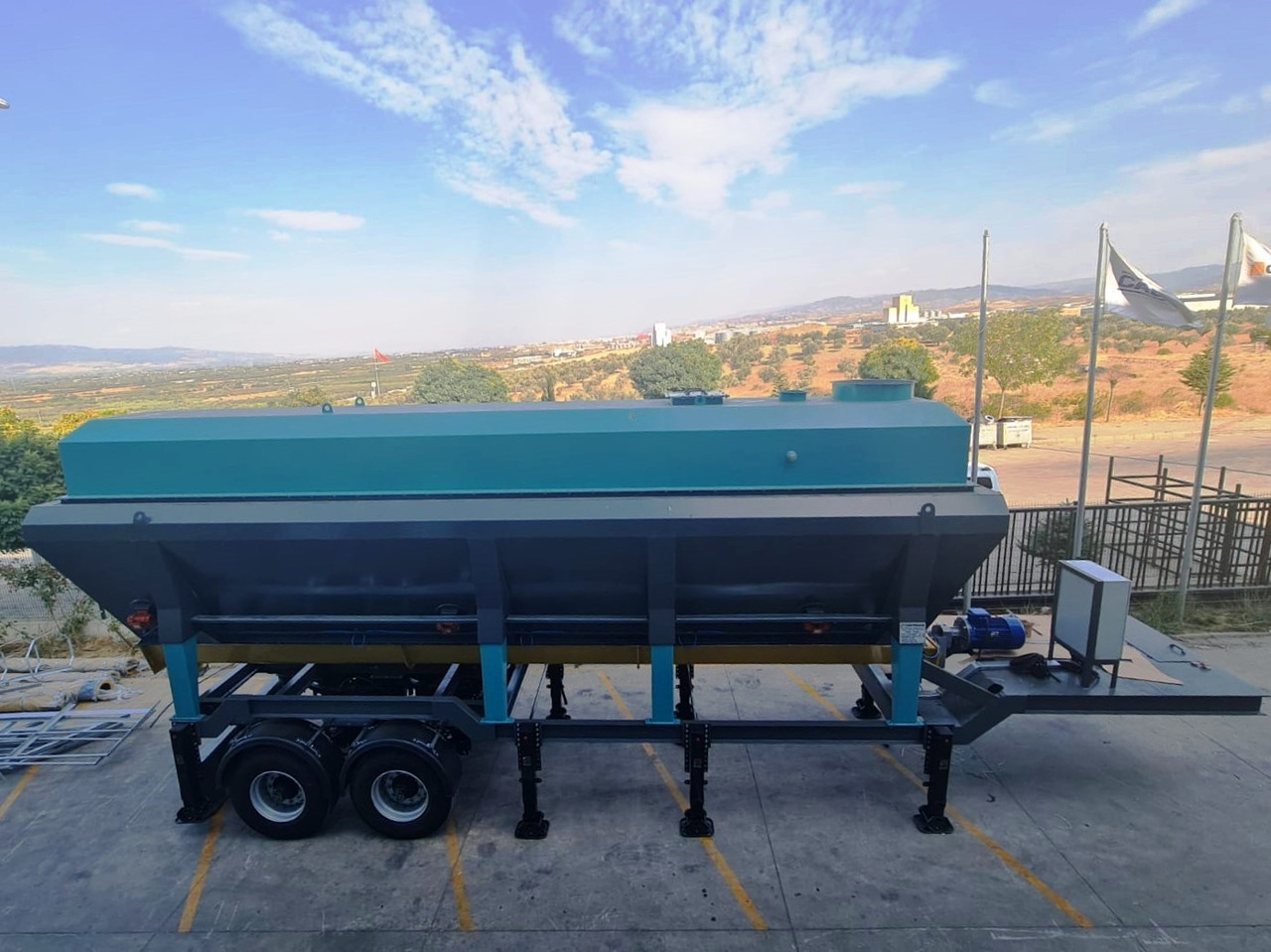 Constmach Silo à Ciment Mobile (Silo à Ciment Horizontal) - Силос для цемента: фото 3 Constmach Silo à Ciment Mobile (Silo à Ciment Horizontal) - Силос для цемента: фото 3