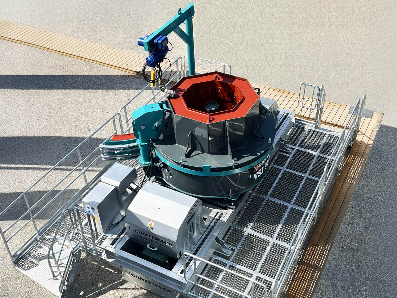 Constmach Vertical Shaft Impact Stone Crusher 190-250 TPH - Ударная дробилка: фото 2 Constmach Vertical Shaft Impact Stone Crusher 190-250 TPH - Ударная дробилка: фото 2