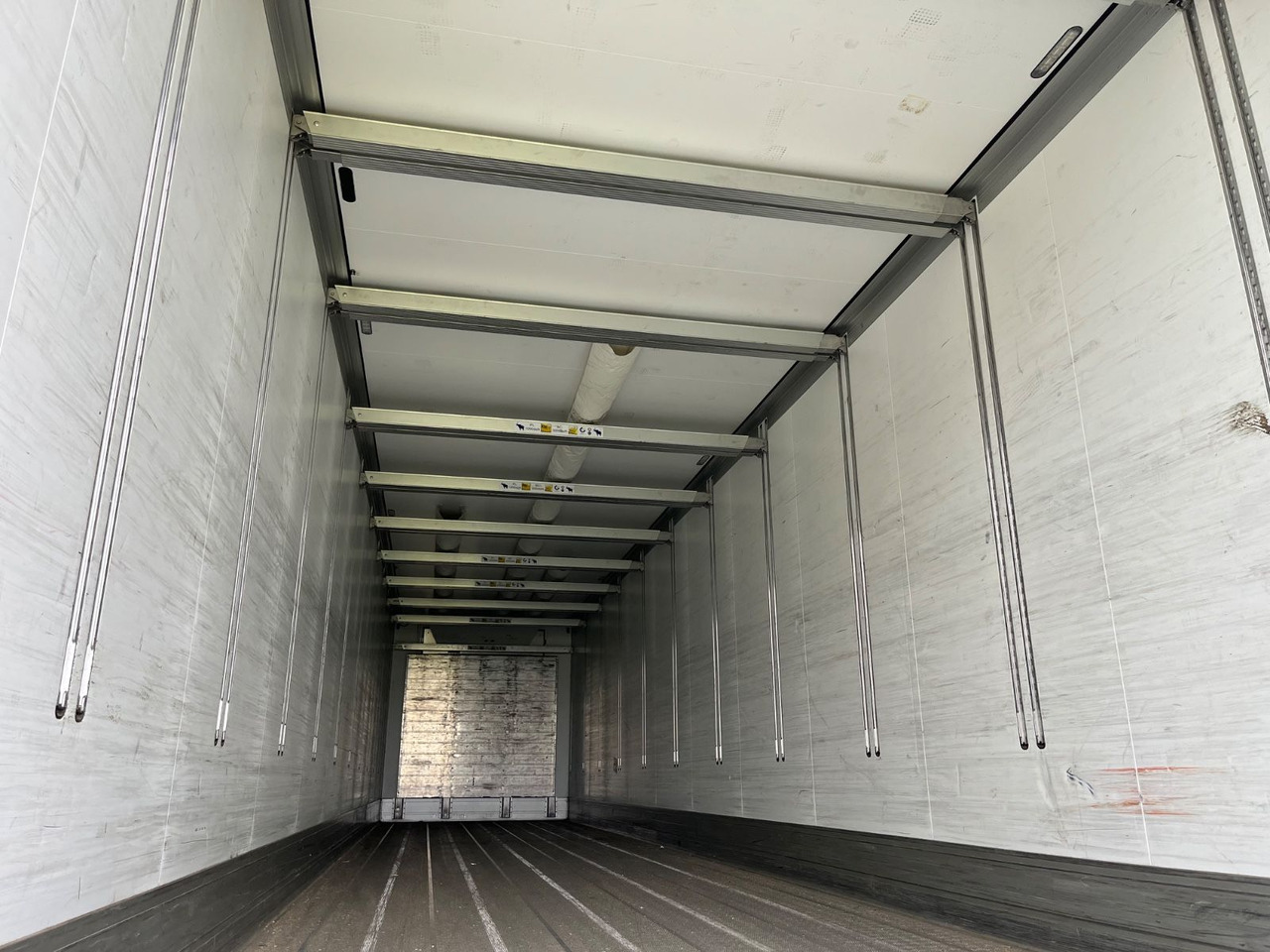 Schmitz Cargobull SKO 24 Carrier 1550 2.70m - Полуприцеп-рефрижератор: фото 4 Schmitz Cargobull SKO 24 Carrier 1550 2.70m - Полуприцеп-рефрижератор: фото 4