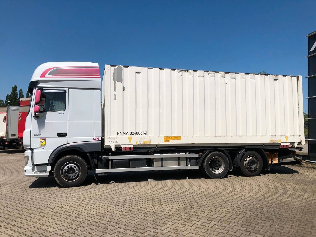DAF XF450 SSC Lenk/Lift*LBW*AHK*Standklima - Грузовик-контейнеровоз/ Сменный кузов: фото 2 DAF XF450 SSC Lenk/Lift*LBW*AHK*Standklima - Грузовик-контейнеровоз/ Сменный кузов: фото 2