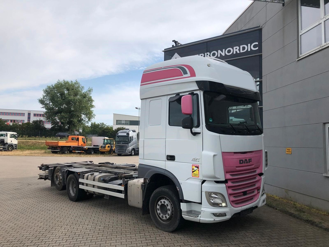 DAF XF460SSC Lenk/Lift*LBW*Standkl*Mega*NeueKuppl. - Грузовик-контейнеровоз/ Сменный кузов: фото 1 DAF XF460SSC Lenk/Lift*LBW*Standkl*Mega*NeueKuppl. - Грузовик-контейнеровоз/ Сменный кузов: фото 1