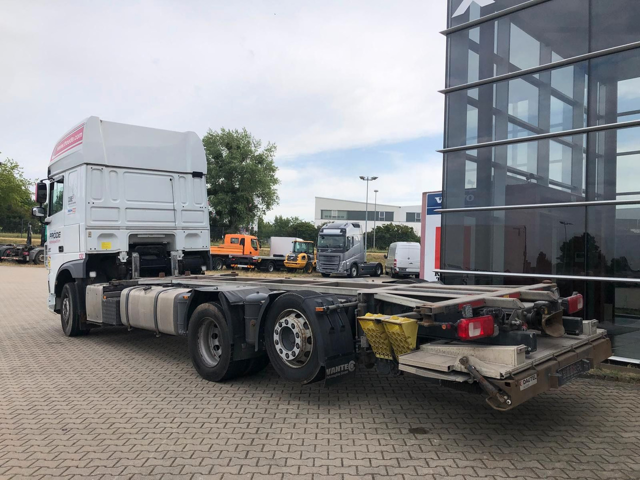 DAF XF460SSC Lenk/Lift*LBW*Standkl*Mega*NeueKuppl. - Грузовик-контейнеровоз/ Сменный кузов: фото 2 DAF XF460SSC Lenk/Lift*LBW*Standkl*Mega*NeueKuppl. - Грузовик-контейнеровоз/ Сменный кузов: фото 2