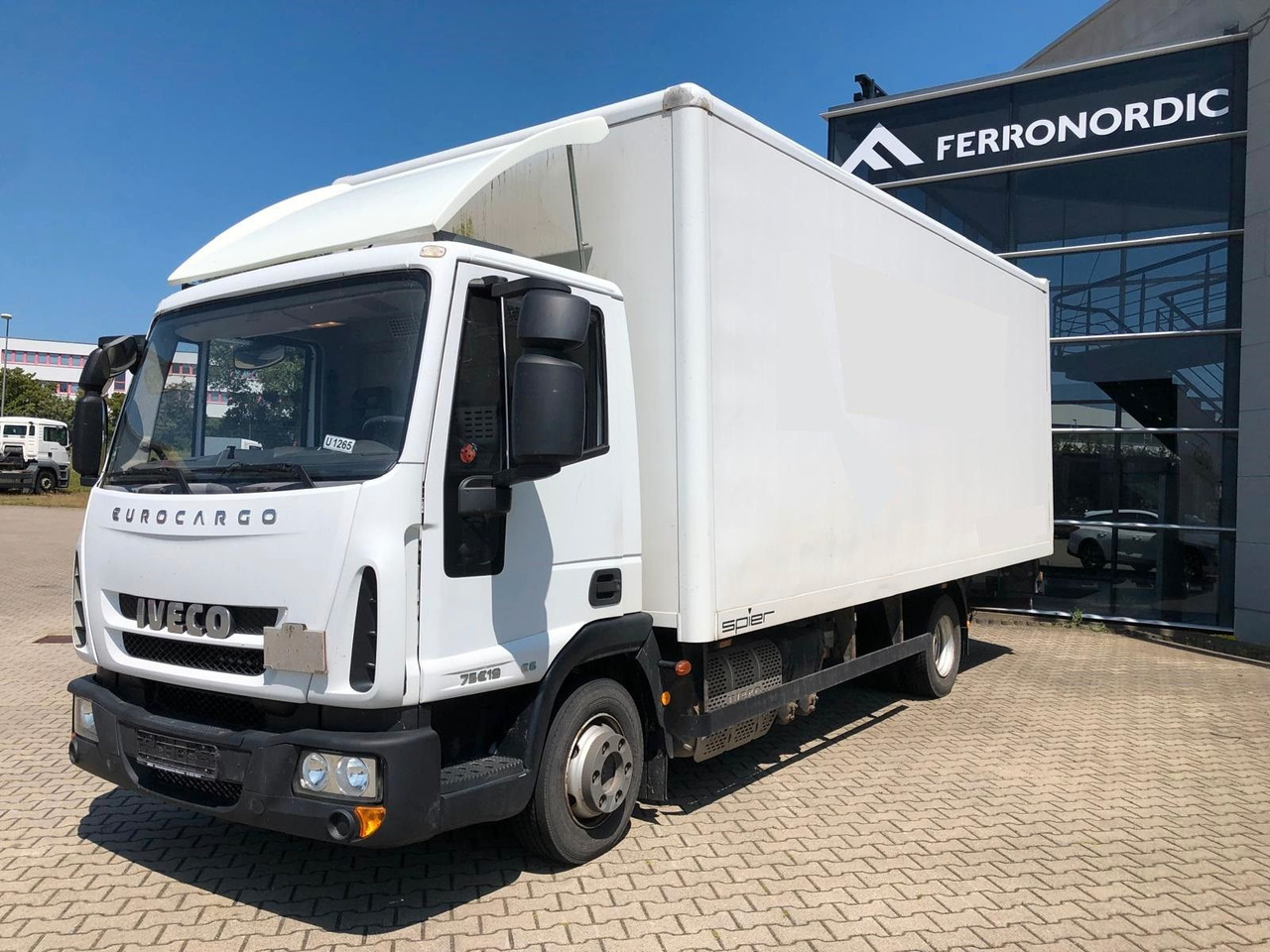 Iveco 75 E 190 Koffer*LBW*Schalter*Blatt/Luft*Klima - Фургон с закрытым кузовом: фото 4 Iveco 75 E 190 Koffer*LBW*Schalter*Blatt/Luft*Klima - Фургон с закрытым кузовом: фото 4