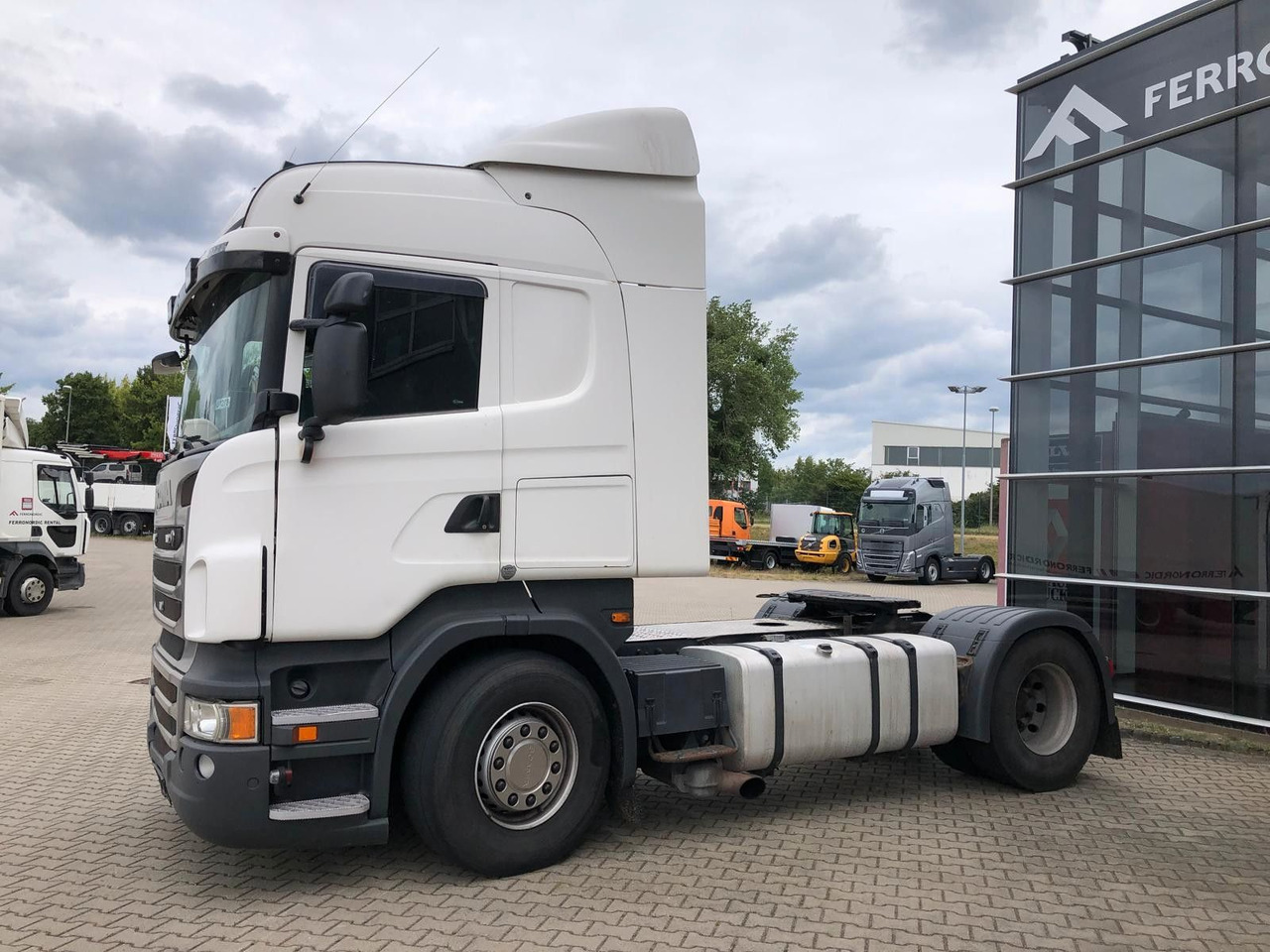 Scania R420 PTO*Automatik mit Kupplungspedale - Тягач: фото 3 Scania R420 PTO*Automatik mit Kupplungspedale - Тягач: фото 3