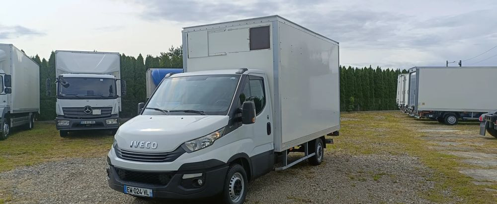 Iveco Daily 35S16 - Фургон с закрытым кузовом: фото 1 Iveco Daily 35S16 - Фургон с закрытым кузовом: фото 1