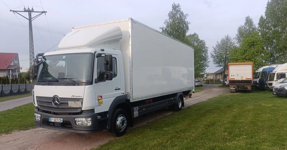 Mercedes-Benz Atego 1218 - Грузовик с закрытым кузовом: фото 2 Mercedes-Benz Atego 1218 - Грузовик с закрытым кузовом: фото 2