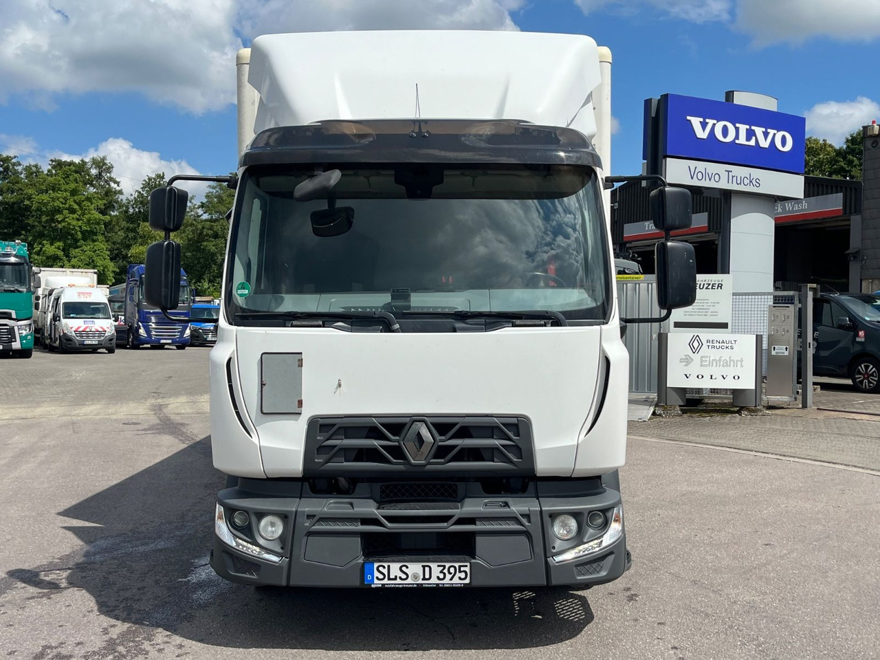 Renault D7.5 210 Kofferaufbau mit LBW - Фургон с закрытым кузовом: фото 2 Renault D7.5 210 Kofferaufbau mit LBW - Фургон с закрытым кузовом: фото 2