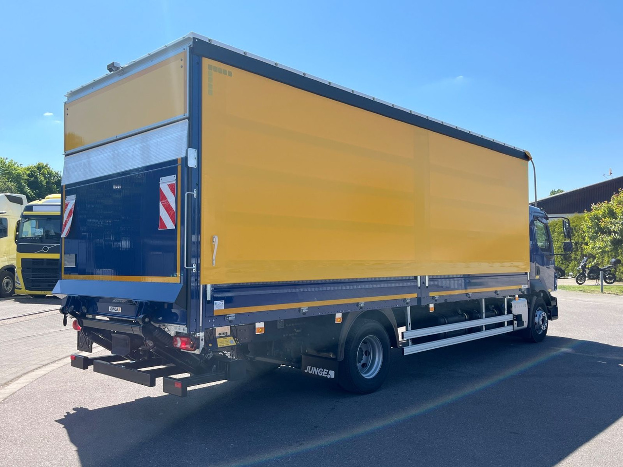 Volvo FL14.245 Junge Schiebeplane - Тентованный грузовик: фото 5 Volvo FL14.245 Junge Schiebeplane - Тентованный грузовик: фото 5