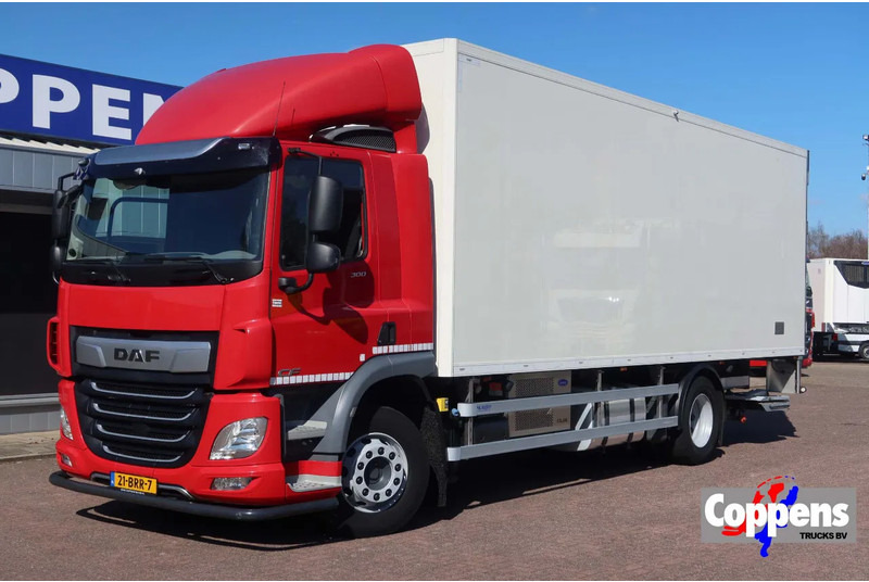 DAF CF 300 Koel/Vries Carrier iceland + Dhollandia 2500KG klep trenn wand - Рефрижератор: фото 1 DAF CF 300 Koel/Vries Carrier iceland + Dhollandia 2500KG klep trenn wand - Рефрижератор: фото 1
