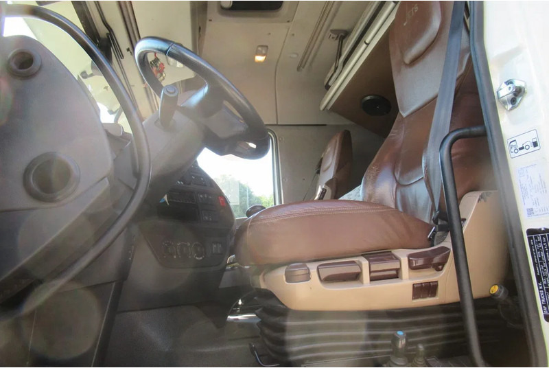 DAF XF 510 Fat 6x4 Euro 6 - Крюковой мультилифт: фото 4 DAF XF 510 Fat 6x4 Euro 6 - Крюковой мультилифт: фото 4