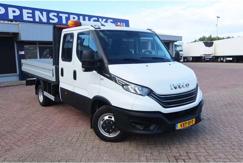 Iveco Daily 35C16 HI Matic Dubbele cabine open 7 persoons uitvoering. Dubbel lucht achter as. 3.0 L motor - Фургон, Грузопассажирский фургон: фото 2 Iveco Daily 35C16 HI Matic Dubbele cabine open 7 persoons uitvoering. Dubbel lucht achter as. 3.0 L motor - Фургон, Грузопассажирский фургон: фото 2