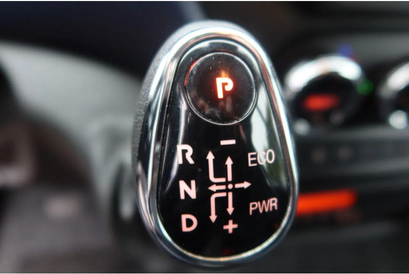 Грузовик с закрытым кузовом Iveco 72 C 180 bak + Dhollandia klep 1000 KG 3.0 L motor: фото 18 Грузовик с закрытым кузовом Iveco 72 C 180 bak + Dhollandia klep 1000 KG 3.0 L motor: фото 18