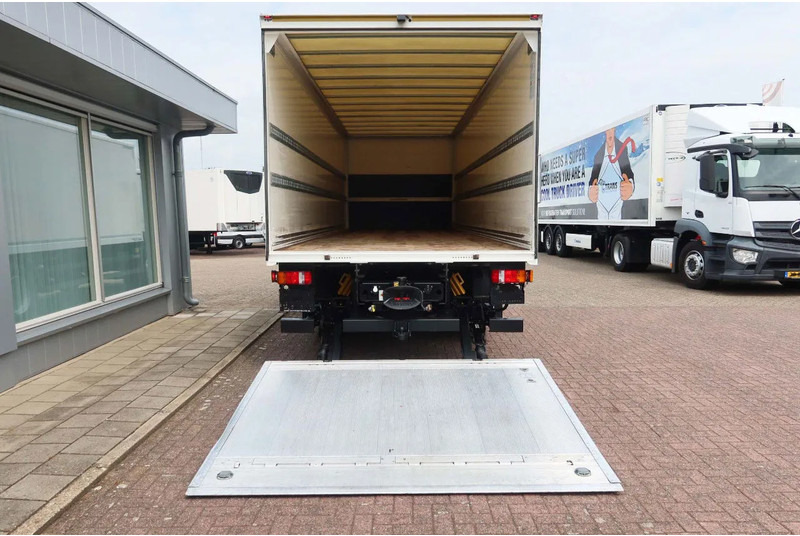 MAN 26.320 TGM Bak+Klep stuur lift as Bar klep 2.000 kg - Грузовик с закрытым кузовом: фото 4 MAN 26.320 TGM Bak+Klep stuur lift as Bar klep 2.000 kg - Грузовик с закрытым кузовом: фото 4