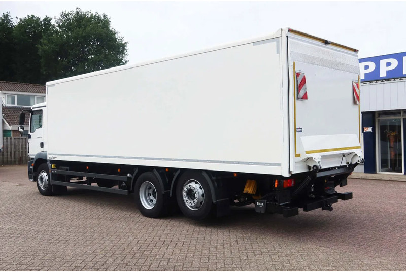 MAN 26.320 TGM Bak+Klep stuur lift as Bar klep 2.000 kg - Грузовик с закрытым кузовом: фото 3 MAN 26.320 TGM Bak+Klep stuur lift as Bar klep 2.000 kg - Грузовик с закрытым кузовом: фото 3