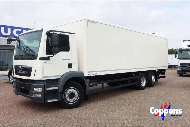 MAN 26.320 TGM Bak+Klep stuur lift as Bar klep 2.000 kg - Грузовик с закрытым кузовом: фото 1 MAN 26.320 TGM Bak+Klep stuur lift as Bar klep 2.000 kg - Грузовик с закрытым кузовом: фото 1