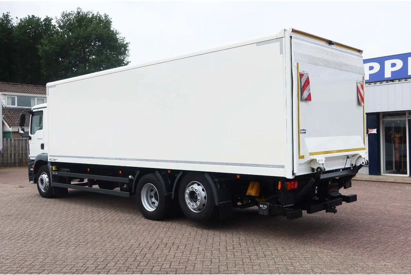 MAN 26.320 TGM Bak+Klep stuur lift as Bar klep 2.000 kg - Грузовик с закрытым кузовом: фото 3 MAN 26.320 TGM Bak+Klep stuur lift as Bar klep 2.000 kg - Грузовик с закрытым кузовом: фото 3