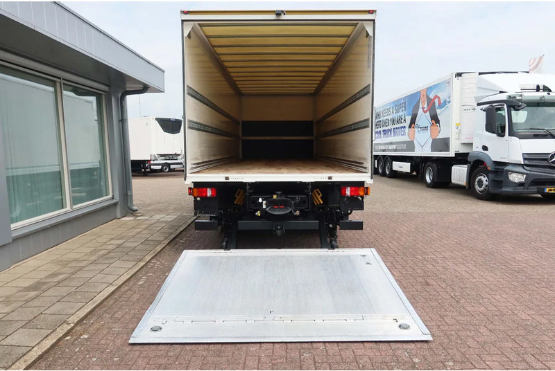 MAN 26.320 TGM Bak+Klep stuur lift as Bar klep 2.000 kg - Грузовик с закрытым кузовом: фото 4 MAN 26.320 TGM Bak+Klep stuur lift as Bar klep 2.000 kg - Грузовик с закрытым кузовом: фото 4