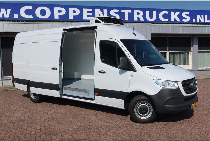 Mercedes-Benz Sprinter 317 Koel/Vries/Verwarmen met nachtaansluiting 220 volt. AUTOMAAT! - Фургон-рефрижератор: фото 2 Mercedes-Benz Sprinter 317 Koel/Vries/Verwarmen met nachtaansluiting 220 volt. AUTOMAAT! - Фургон-рефрижератор: фото 2