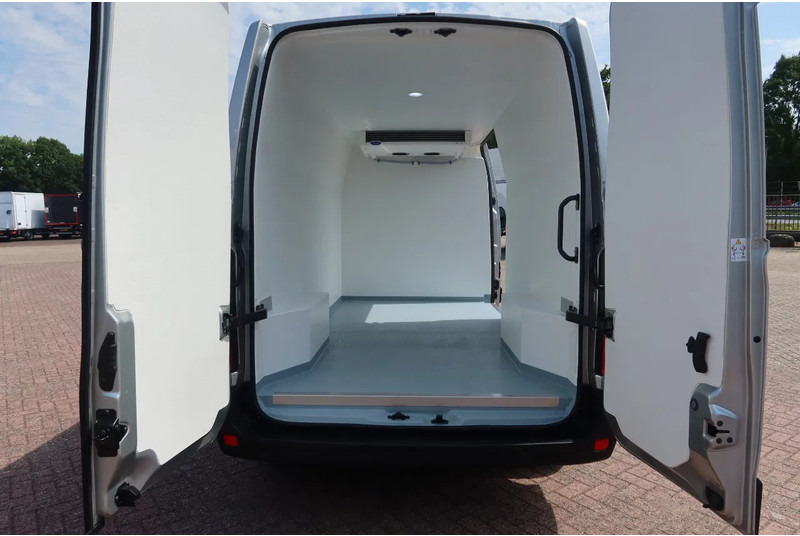 Фургон-рефрижератор Renault Master Koel/Vries/Verwarmen + 220 volt stekker Carrier Xarios 350 machine BPM vrij: фото 7