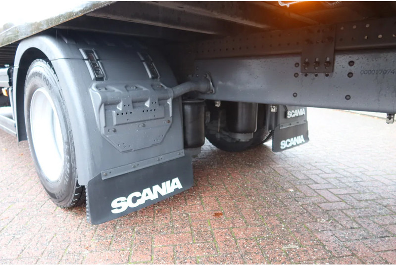 Грузовик с закрытым кузовом Scania P250 Bak+ Klep Dhollandia 1500 kg. Black line: фото 19