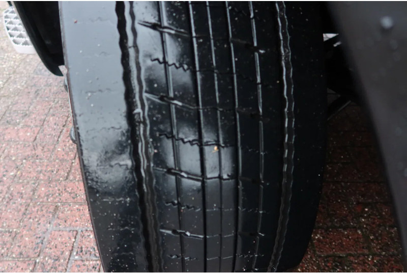 Грузовик с закрытым кузовом Scania P250 Bak+ Klep Dhollandia 1500 kg. Black line: фото 20