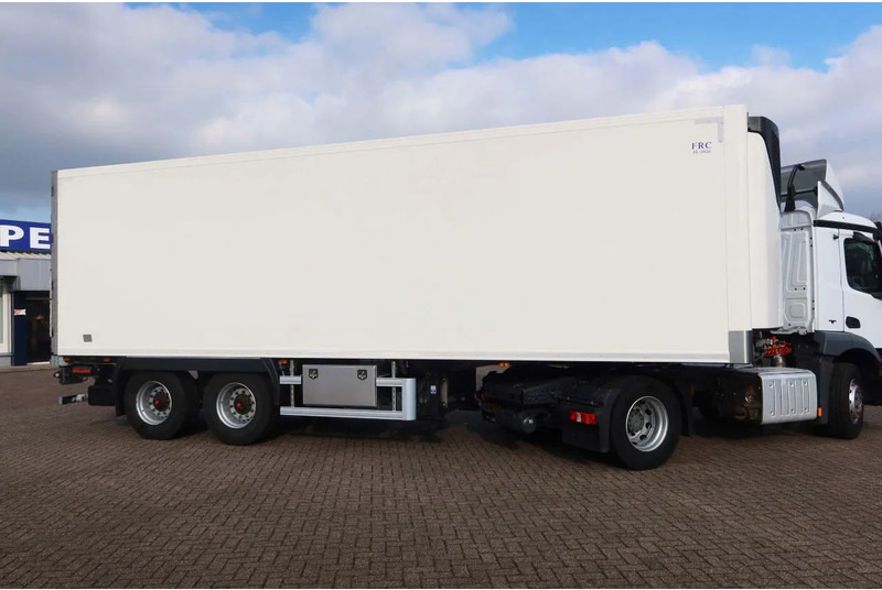 Sor IBERICA City trailer Koel/Vries+ klep 2500kg Bi-temp Carrier Vektor 19 MT - Полуприцеп-рефрижератор: фото 3 Sor IBERICA City trailer Koel/Vries+ klep 2500kg Bi-temp Carrier Vektor 19 MT - Полуприцеп-рефрижератор: фото 3