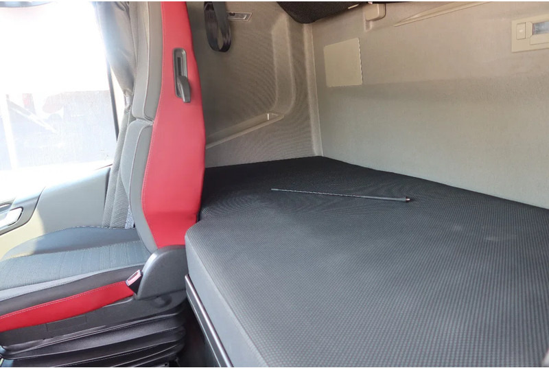 Тягач Volvo FH 460 Voith Retarder Standklima, Iparkcool: фото 7