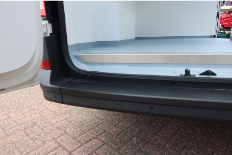 Фургон-рефрижератор Volkswagen Crafter Koel/Vries/Verwarmen , Carrier Xarios 350 met nachtaansluiting BPM vrij: фото 15