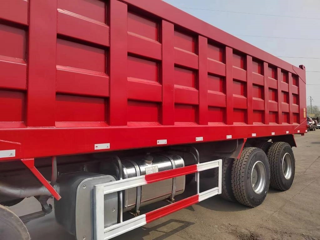 Howo 371 8x4 - Самосвал: фото 3 Howo 371 8x4 - Самосвал: фото 3