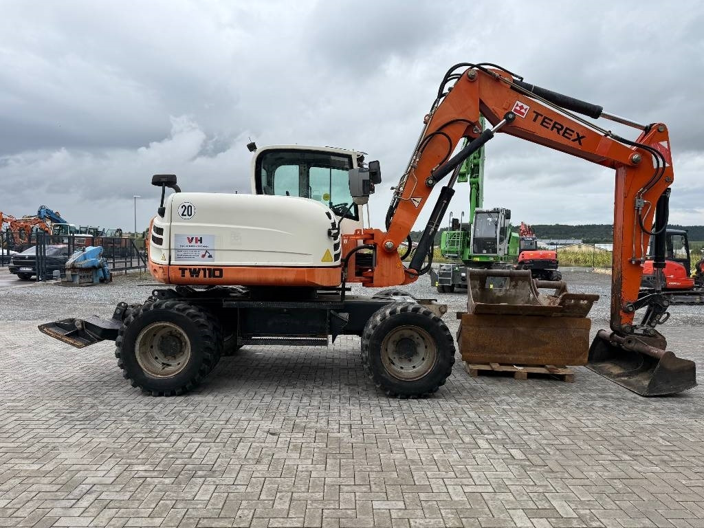 Колёсный экскаватор Terex TW 110: фото 6