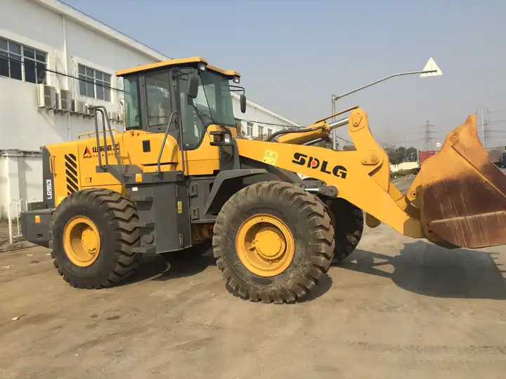 5 ton mini Used Original State loader SDLG 953 Used Small wheel loader in good condition for sale - Колёсный погрузчик: фото 5 5 ton mini Used Original State loader SDLG 953 Used Small wheel loader in good condition for sale - Колёсный погрузчик: фото 5