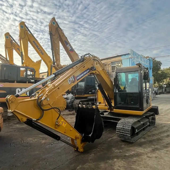 7 Ton Caterpillar Mini Excavator Cat 307c 307d With Rubber Tracks And Hydraulic Blade in Shanghai - Гусеничный экскаватор: фото 1 7 Ton Caterpillar Mini Excavator Cat 307c 307d With Rubber Tracks And Hydraulic Blade in Shanghai - Гусеничный экскаватор: фото 1