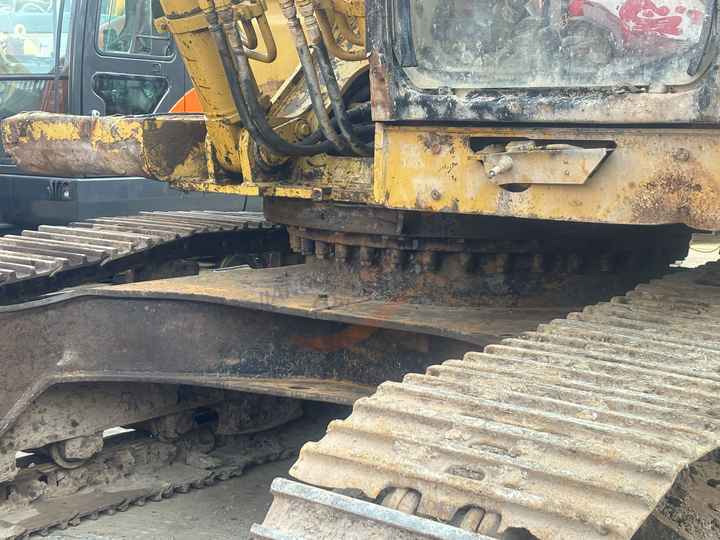 Good Condition Second Hand Caterpillar 325bl Excavator Used Cat 325b 325bl with good condition in stock - Гусеничный экскаватор: фото 5 Good Condition Second Hand Caterpillar 325bl Excavator Used Cat 325b 325bl with good condition in stock - Гусеничный экскаватор: фото 5