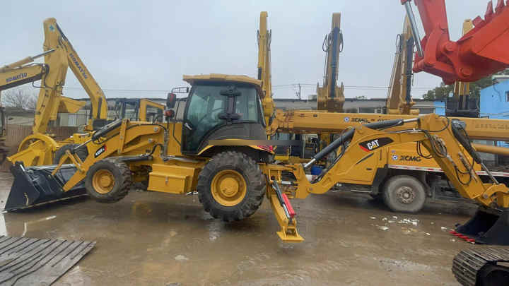 HT636 Mini Tractor with Front End Loader and Backhoe Efficient Cat 420F2 Backhoe Loader Weichai Engine New Condition - Экскаватор-погрузчик: фото 3 HT636 Mini Tractor with Front End Loader and Backhoe Efficient Cat 420F2 Backhoe Loader Weichai Engine New Condition - Экскаватор-погрузчик: фото 3