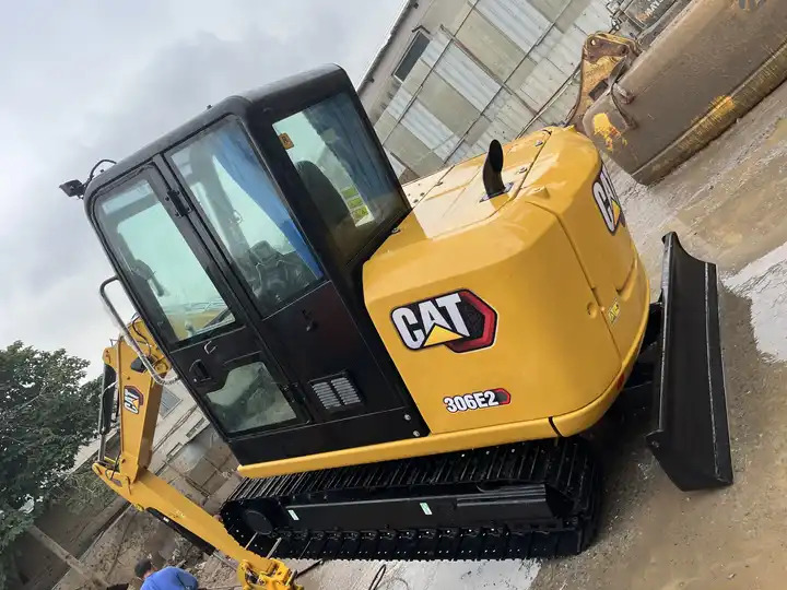 Japan CAT 306E 306E2 306D 305.5 307 308 excavator 95% new retro CAT 305.5 5.5tons with mini excavator bucket - Гусеничный экскаватор: фото 5 Japan CAT 306E 306E2 306D 305.5 307 308 excavator 95% new retro CAT 305.5 5.5tons with mini excavator bucket - Гусеничный экскаватор: фото 5