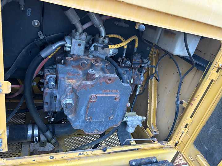 Japan Used komatsu Excavator Model PC800 PC700 PC460 Mining Excavator Excellent Condition with Good Price for Sale - Гусеничный экскаватор: фото 5 Japan Used komatsu Excavator Model PC800 PC700 PC460 Mining Excavator Excellent Condition with Good Price for Sale - Гусеничный экскаватор: фото 5