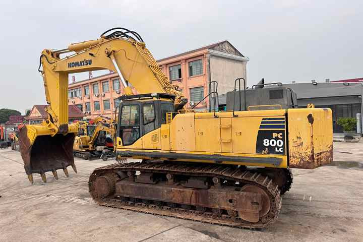 Japan Used komatsu Excavator Model PC800 PC700 PC460 Mining Excavator Excellent Condition with Good Price for Sale - Гусеничный экскаватор: фото 2 Japan Used komatsu Excavator Model PC800 PC700 PC460 Mining Excavator Excellent Condition with Good Price for Sale - Гусеничный экскаватор: фото 2