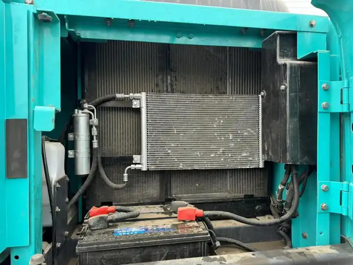 Large Second-Hand Excavators Kobelco Sk200 SK210 20ton with EPA and CE on Sale in Japan - Экскаватор: фото 2 Large Second-Hand Excavators Kobelco Sk200 SK210 20ton with EPA and CE on Sale in Japan - Экскаватор: фото 2