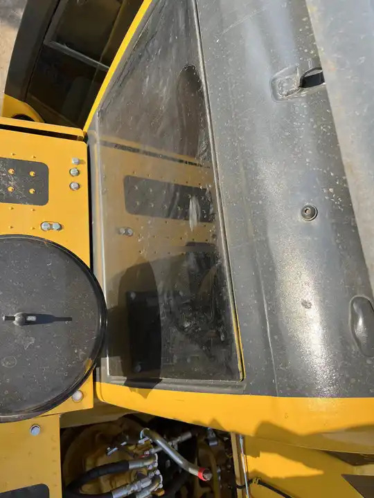 Original Design Pc200-8 Komatsu Used Excavator For Sale In Good Condition Original Paint 20 Ton Low Working Hours Factory Price - Экскаватор: фото 4 Original Design Pc200-8 Komatsu Used Excavator For Sale In Good Condition Original Paint 20 Ton Low Working Hours Factory Price - Экскаватор: фото 4
