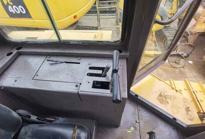 Original Japan Imported Caterpillar D7R Bulldozer Japan Original Cat D7G D7R D9n D8r Used Bulldozers - Бульдозер: фото 4 Original Japan Imported Caterpillar D7R Bulldozer Japan Original Cat D7G D7R D9n D8r Used Bulldozers - Бульдозер: фото 4