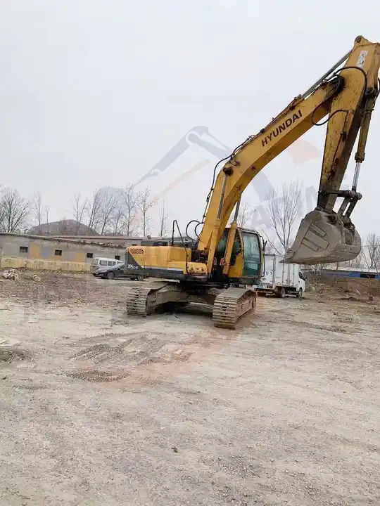 Original Korea Used Excavator Hyundai 305lc-9t In Stock 90%new Second Hand Hyundai 305lc-9t Digger In Good Condition on sale - Гусеничный экскаватор: фото 3 Original Korea Used Excavator Hyundai 305lc-9t In Stock 90%new Second Hand Hyundai 305lc-9t Digger In Good Condition on sale - Гусеничный экскаватор: фото 3