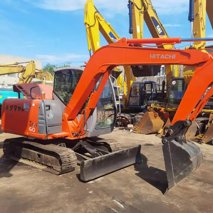 Original Used Excavator Made In Japan Tata Hitachi Zx60 Heavy Equipment 6 Tons 90% New - Гусеничный экскаватор: фото 1 Original Used Excavator Made In Japan Tata Hitachi Zx60 Heavy Equipment 6 Tons 90% New - Гусеничный экскаватор: фото 1
