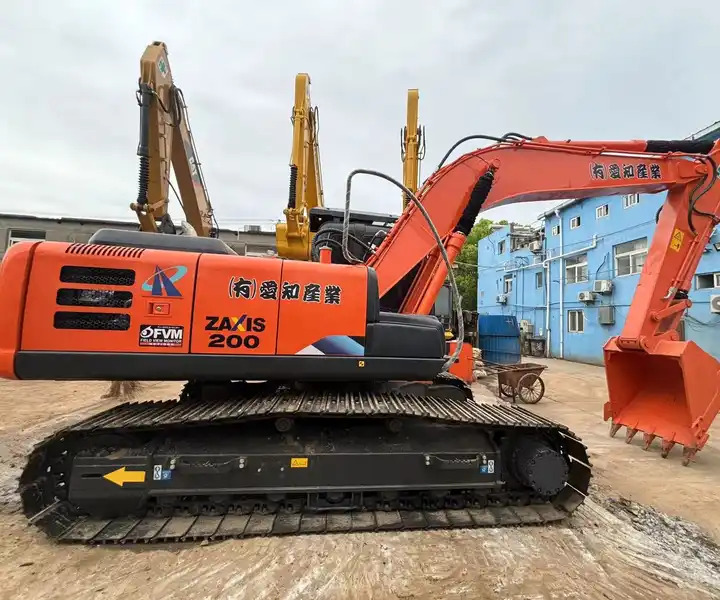 Original Used Hitachi Zx200-3g Earth Moving Machine Japan Brand Hitachi Excavators Zx200-3g zx200-5g in stock on sale - Гусеничный экскаватор: фото 2 Original Used Hitachi Zx200-3g Earth Moving Machine Japan Brand Hitachi Excavators Zx200-3g zx200-5g in stock on sale - Гусеничный экскаватор: фото 2