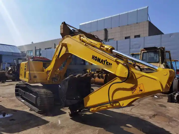 Original Well-Maintained Komatsu PC120-6 Used Excavator for Sale - Гусеничный экскаватор: фото 3 Original Well-Maintained Komatsu PC120-6 Used Excavator for Sale - Гусеничный экскаватор: фото 3