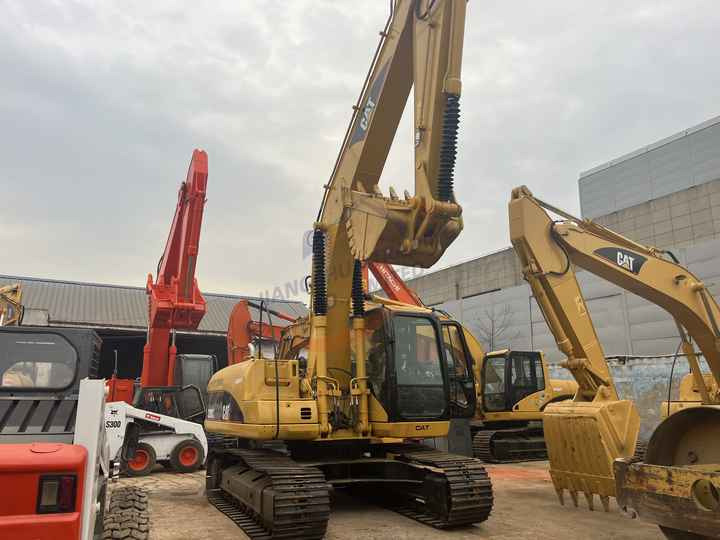 Secondhand Japanese Hydraulic Excavator Cat 320cl 320c Powerful Caterpillar 3066 Engine In Shanghai - Гусеничный экскаватор: фото 3 Secondhand Japanese Hydraulic Excavator Cat 320cl 320c Powerful Caterpillar 3066 Engine In Shanghai - Гусеничный экскаватор: фото 3