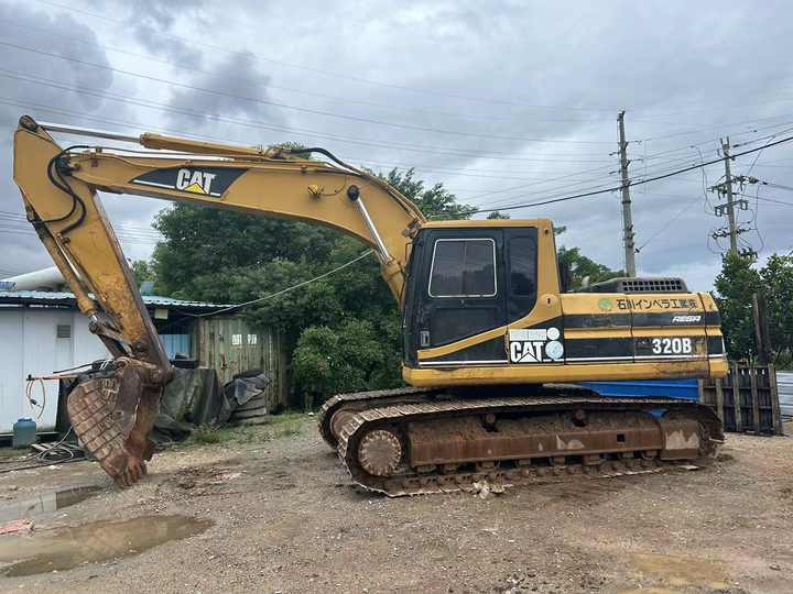 Used Excavator Cat 320bl Best Second Hand Excavator Caterpillar 320 320d 320b for Sale in Shanghai - Гусеничный экскаватор: фото 3 Used Excavator Cat 320bl Best Second Hand Excavator Caterpillar 320 320d 320b for Sale in Shanghai - Гусеничный экскаватор: фото 3